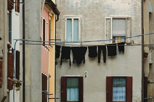 Read more about the article Jak rozciągnąć ubranie z bawełny? Kilka pomysłów po nieszczęśliwym praniu